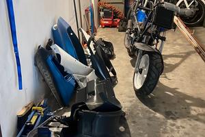 Aprilia Sr 50 a liquido per ricambi