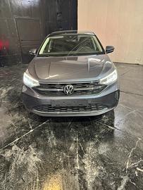 Volkswagen taigo 1.0 tsi 110cv tetto