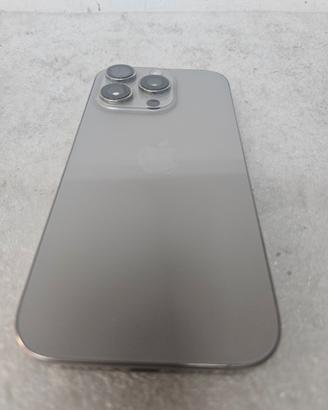 scocca 16 pro titanio