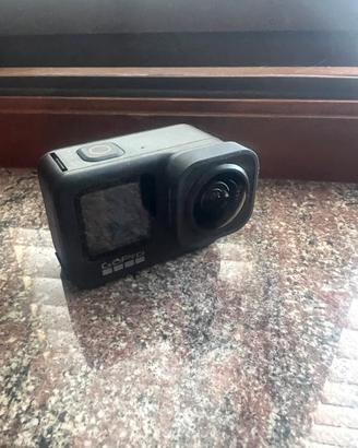 Go pro hero 9 black con max lens mod