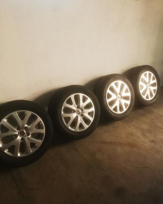 Fiat 16 4 cerchioni  
