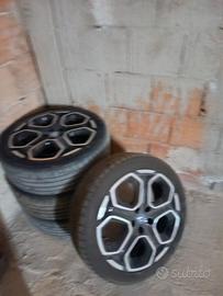 Cerchi  Renault originali  + pneumatici 