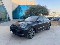 Porsche Cayenne Coupe Turbo S possibilità noleggio
