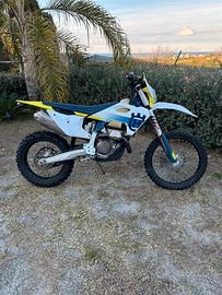 Husqvarna FE 250 - 2023 pari al nuovo