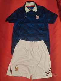 Completo calcio Francia
