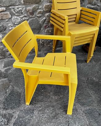 Sedie da esterno gialle resina