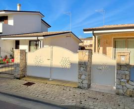 Villetta nuova in centro paese per porto pino