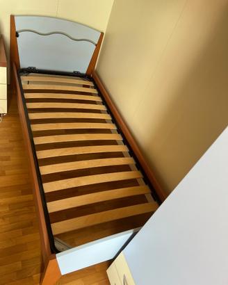 Letto singolo legno chiaro