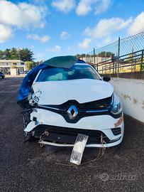 RENAULT CLIO 2018 INCIDENTATA 1,2 BENZINA