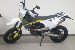 Husqvarna 701 Supermoto motard