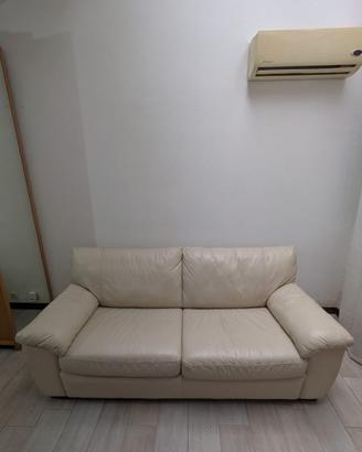 Divano letto in pelle