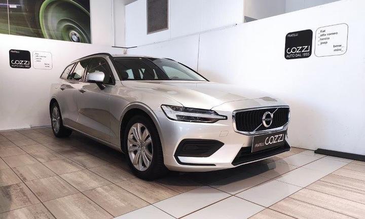 VOLVO V60 (2018-->) - V60 B4 (d) Geartronic Moment