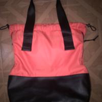 Borsa BENETTON nylon e vera pelle nero e arancio