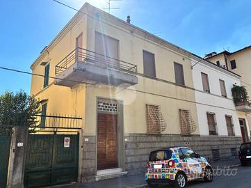 5 LOCALI A FIRENZE