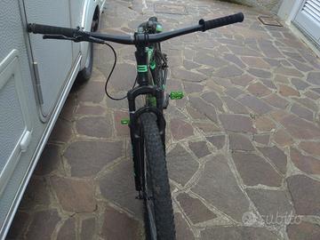 bicicletta da dirt jump