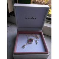 Pandora Collana Chiave e Cuore rosa con cuore