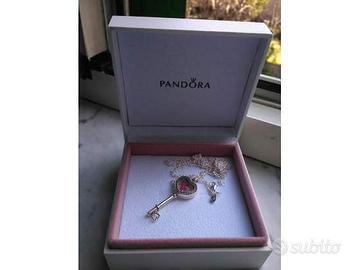Pandora Collana Chiave e Cuore rosa con cuore