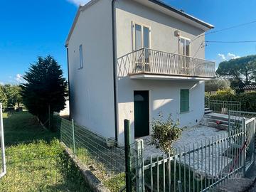 Casa singola vicino ospedale SM Misericordia