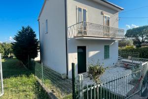 Casa singola vicino ospedale SM Misericordia