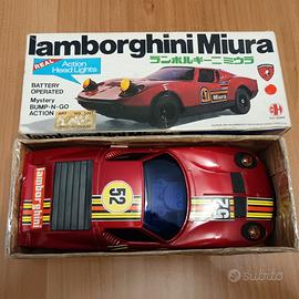 Lamborghini Miura rosso pezzo raro  no. 5201