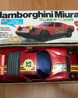 Lamborghini Miura rosso pezzo raro  no. 5201