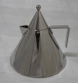Bollitore Il Conico di Aldo Rossi - Alessi