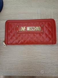 Portafoglio Love Moschino. 