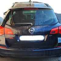 Opel Astra J SW 1.7 CDTI del 2011