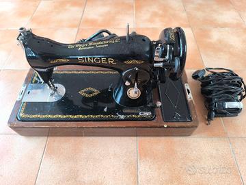 Macchina da cucire SINGER vintage