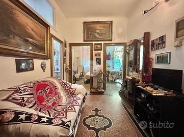 3 LOCALI A SAVONA