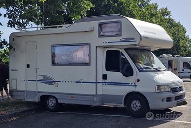 Camper mansardato Adriatik 572 DK Adria