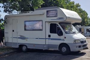 Camper mansardato Adriatik 572 DK Adria