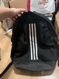 Zaino nero e bianco Adidas