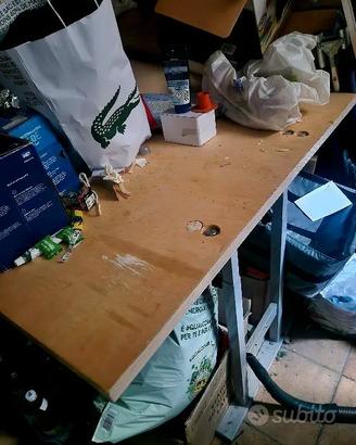 Tavolo in ferro e legno