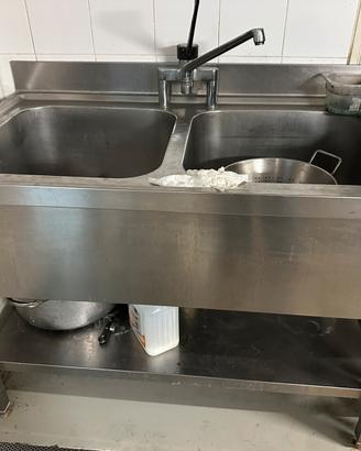Attrezzatura per ristorante bar pizzeria