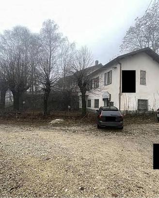 Immobile in asta di 1540 m² a Induno Olona