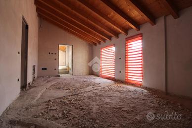 3 LOCALI A BARBARIGA