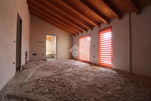 3 LOCALI A BARBARIGA