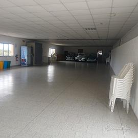Locale commerciale 300mq