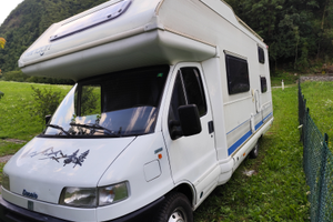 Camper mansardato elnagh