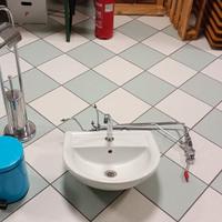 lavandino, pedale acqua ed accessori 