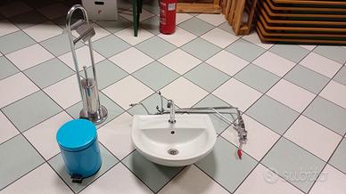 lavandino, pedale acqua ed accessori 