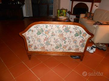 Divanetto fantasia floreale in raso 800"