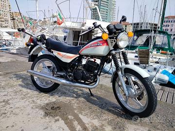 Cagiva Aletta Electra 125 + numerosi ricambi