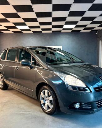 Peugeot 5008 1.6 HDi 112CV Tecno