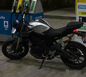 Yamaha mt-125