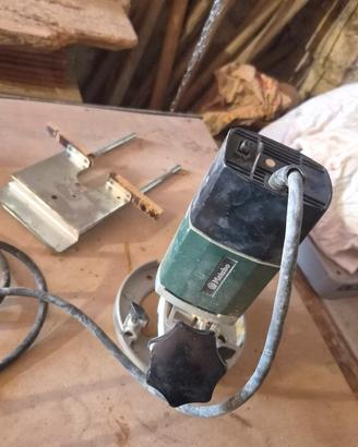 Fresatrice Verticale  Metabo 4380