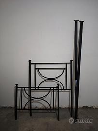 struttura letto in ferro battuto 