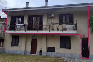 Alloggio centro paese semindipendente