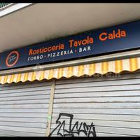 Locale commerciale con canna fumaria